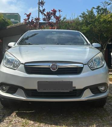 FIAT SIENA 1.6 MPI ESSENCE 16V FLEX 4P MANUAL FIAT SIENA 1.6 MPI ESSENCE 16V FLEX 4P MANUAL